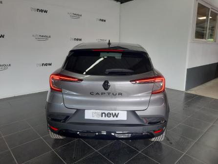 RENAULT Captur mild hybrid 140 Rive Gauche à vendre à Montceau-les-Mines - Image n°17