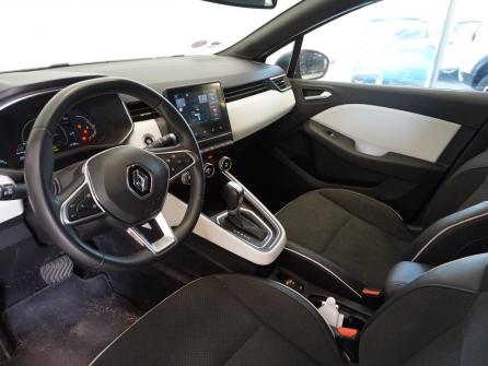 RENAULT Clio Clio E-Tech 140 Intens à vendre à Villefranche-sur-Saône - Image n°11