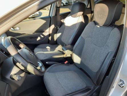 RENAULT Captur dCi 90 EDC Intens à vendre à Villefranche-sur-Saône - Image n°6