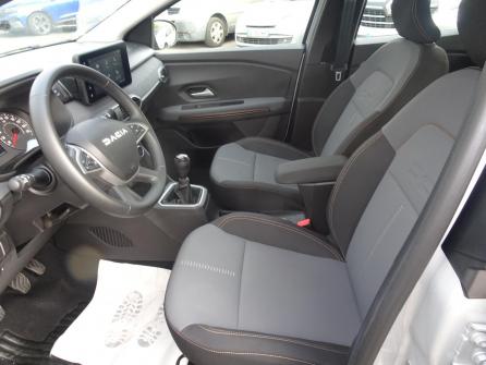 DACIA Sandero TCe 110 GSR2 Stepway Extreme à vendre à Villefranche sur Saône - Image n°8